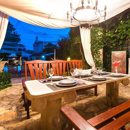 Luxury With A Swimming Pool - 13374 *