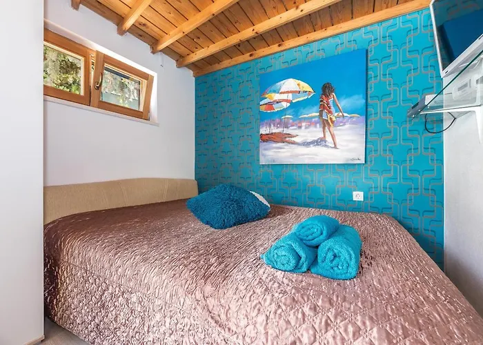 Luxury With A Swimming Pool - 13374 Villa